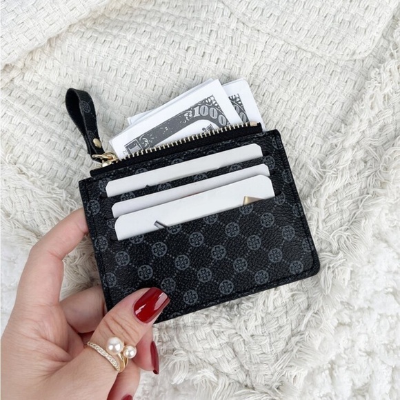⚠️Clearance Black Patterned Zipper Cardholder / Wallet - Picture 4 of 4